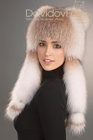 Киска с ушками полярная лиса